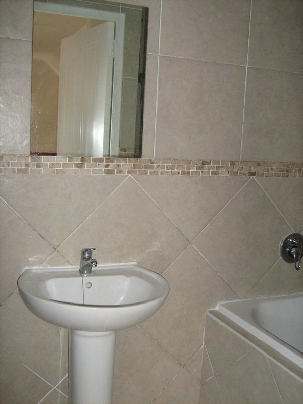 To Let 1 Bedroom Property for Rent in Parklands Western Cape